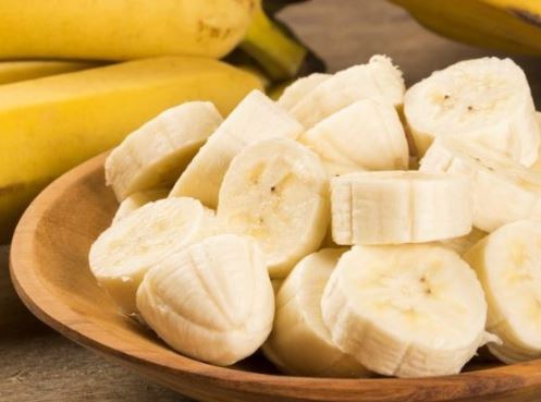 How to Keep Sliced Bananas From Turning Brown - Kitchen Lily