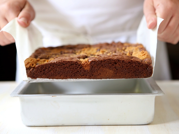 How to Use Parchment Paper in Baking - Completely Delicious