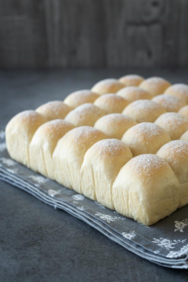 Soft & Fluffy Milk Buns - El Mundo Eats