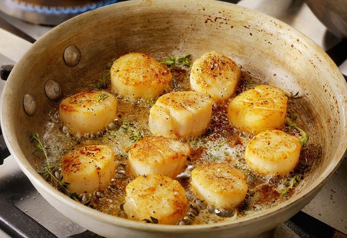 How to Cook Scallops | Heinen's Grocery Store