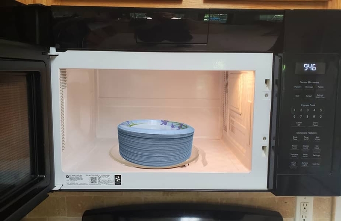 Is It Safe to Microwave Paper Plates? - Survival Freedom