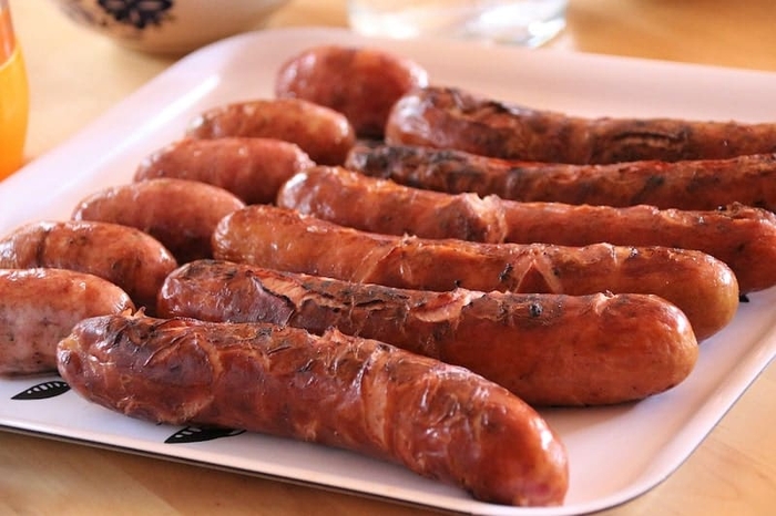 How Long Can Cooked Sausage Sit Out? (Solved!) – Home Kitchen Talk