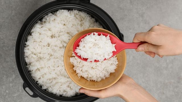 How To Reheat Rice In The Rice Cooker