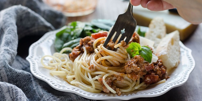 How to Make a Jar of Spaghetti Sauce Taste Way Better