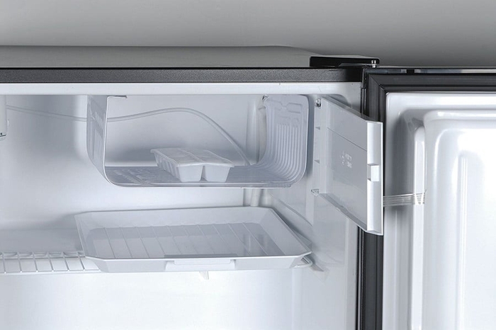 How To Defrost A Mini Fridge Freezer? | Refrigerator Planet