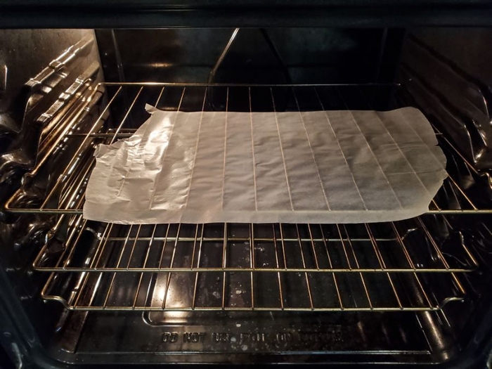 Can you use Wax Paper in the Oven - Piaci Pizza