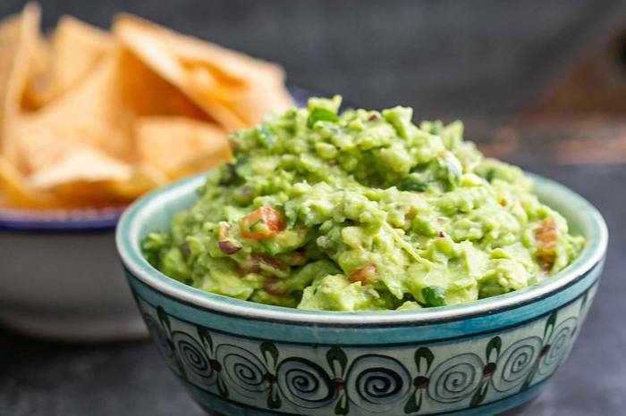 How To Make Guacamole With Unripe Avocado - Fork & Spoon Kitchen