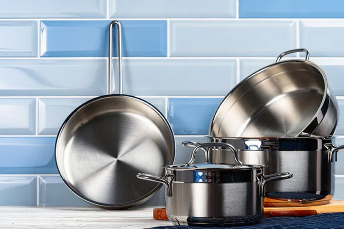 Hard Anodized vs Ceramic Cookware: Full Comparison (Sep 2022)